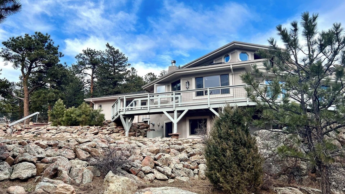 Lyons House | Lyons Retreat- Scenic, tranquil, 40 acres, private, gated home w/Reservoir views