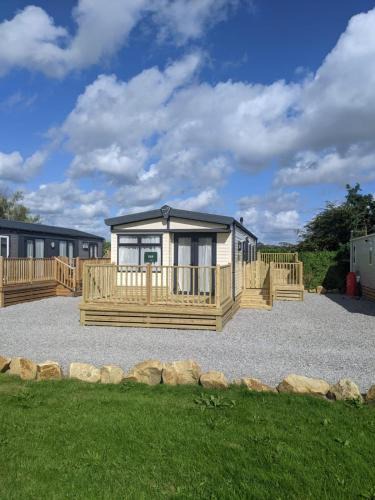 Wesham Resort | Lytham Luxe 6 Birth Caravan
