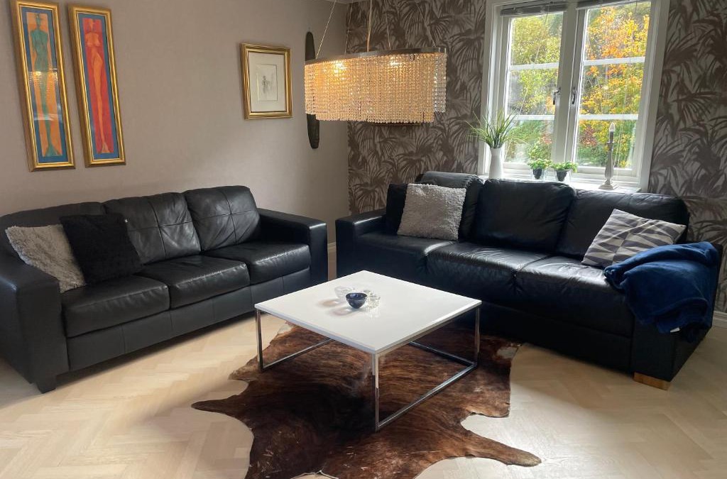 Uddevalla House | Lyxig Villalägenhet i centrala Uddevalla - Spabad