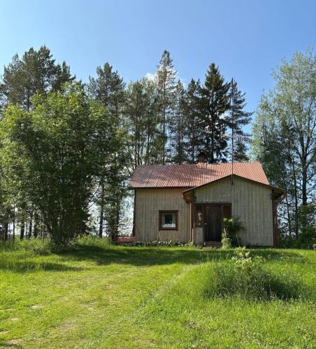 Sonkajarvi Ski Chalet | Mökki järvenrannalla