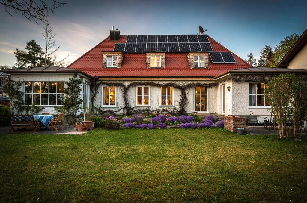 Munchen District House | München- Pullach, Wohnen im Grünen