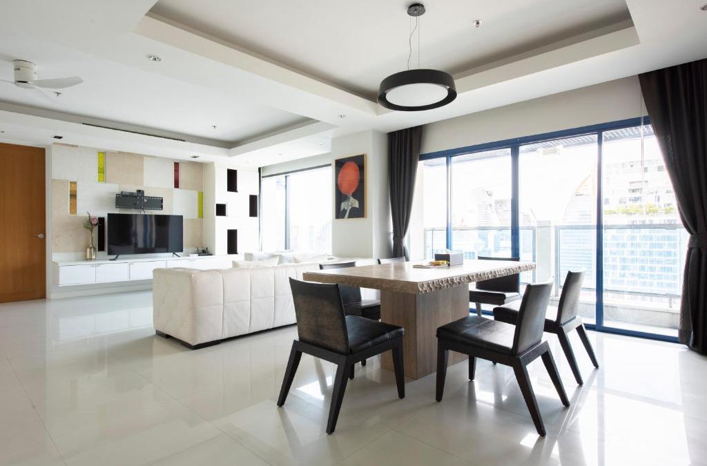 Ratchaprasong Apartment | M Estate Private Residence 3BR, Heart of Bangkok