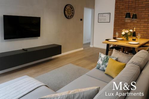 Baluty Apartment | M&S Lux Apartments Pojezierska - Balkon z widokiem, klimatyzacja i blisko Manufaktury