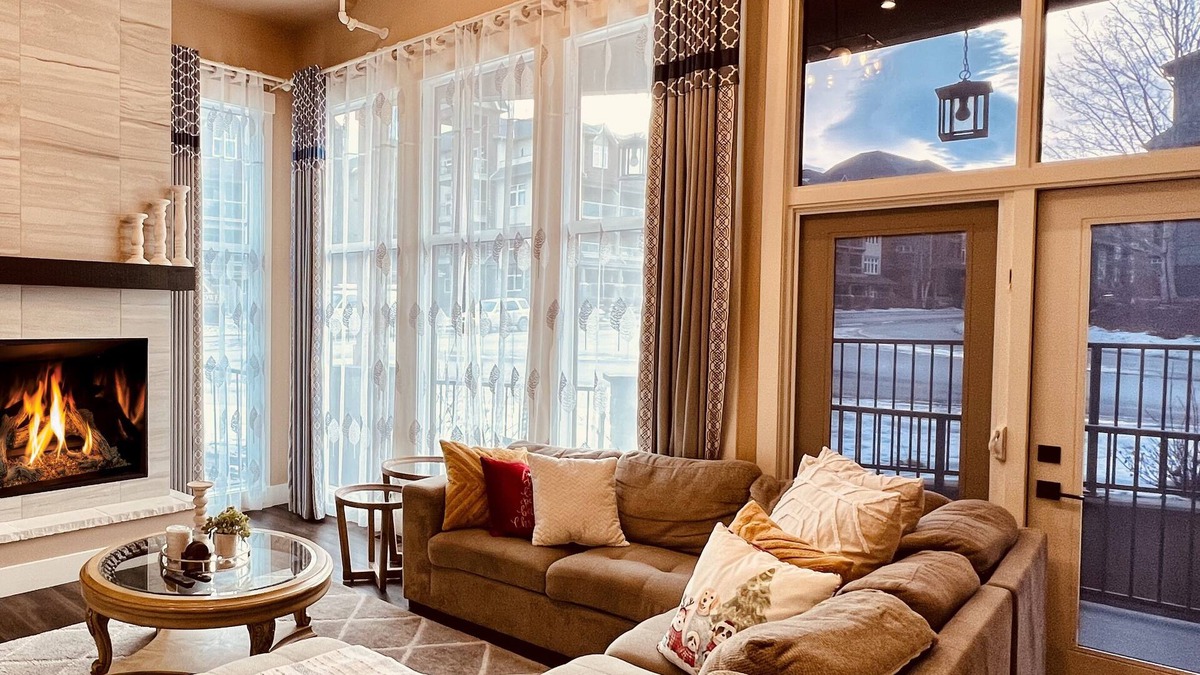 Canmore House | M17 - 2650 sqft Canmore luxury townhouse mtn. view 4 Bedrooms + 4.5 Bath