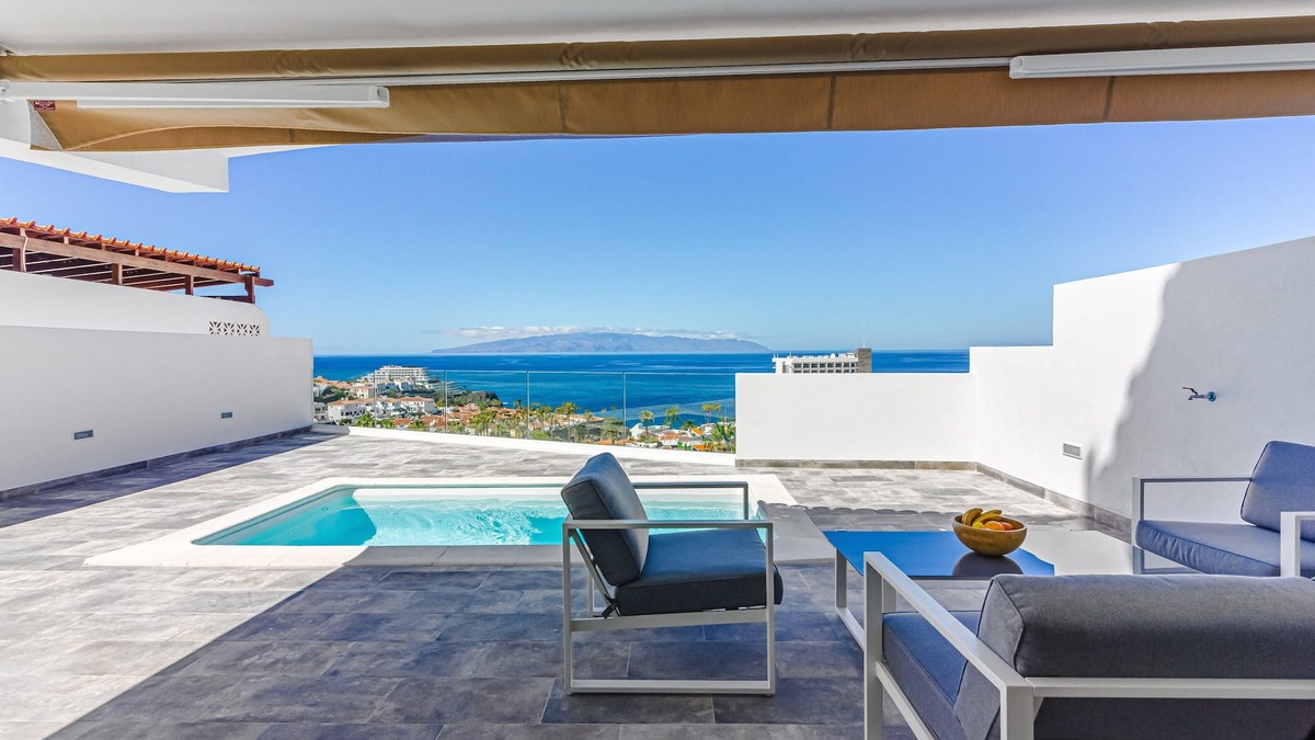 Los Gigantes House | Magnificent Bungalow with panoramic views and private pool.