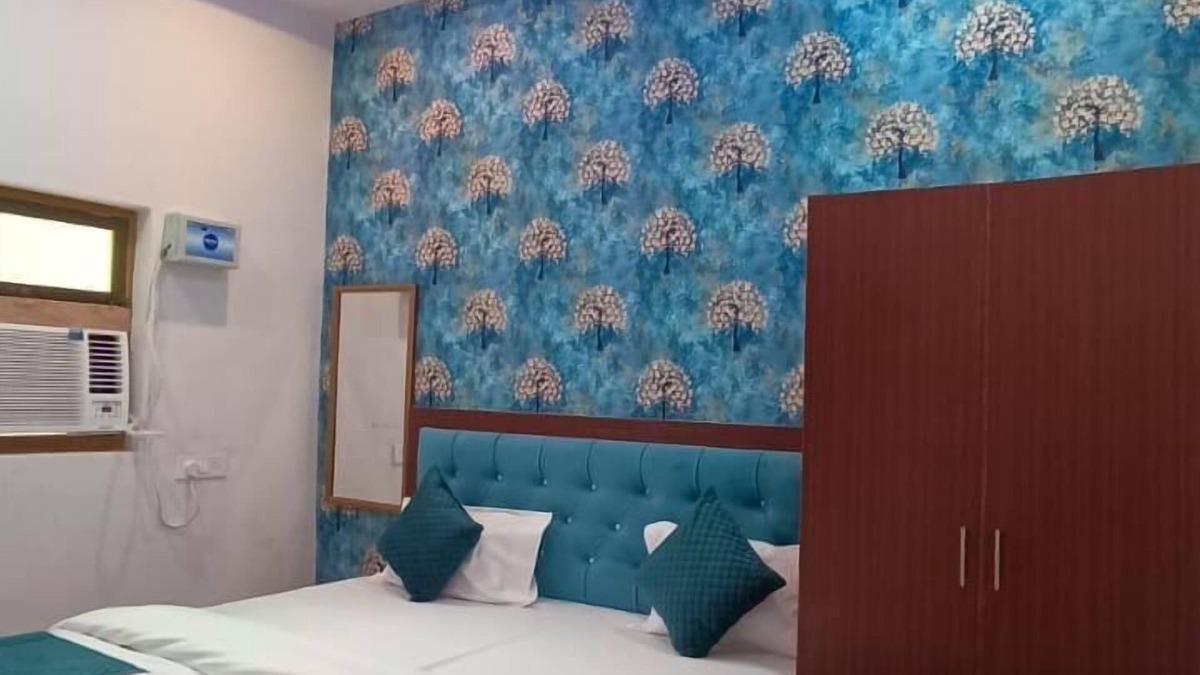 Varanasi Hotel | Maa Vaishnavi guest house