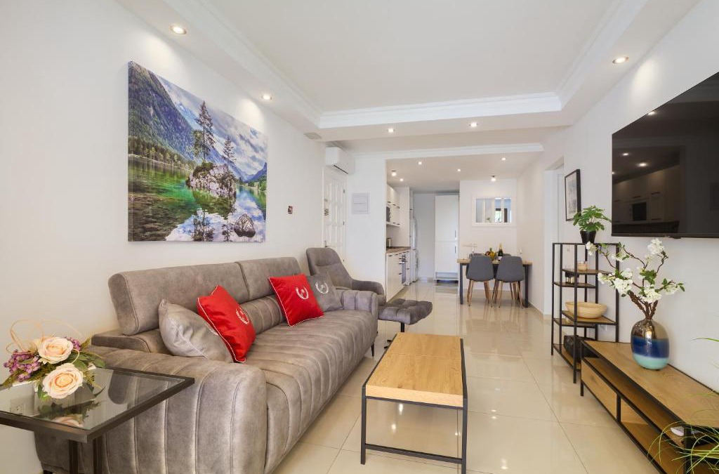 San Eugenio Apartment | MAapartmentsES Garden City