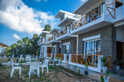 Tehri Resort | Maatidera Resort Kanatal The Boutique stay in the Lap of Himalayas