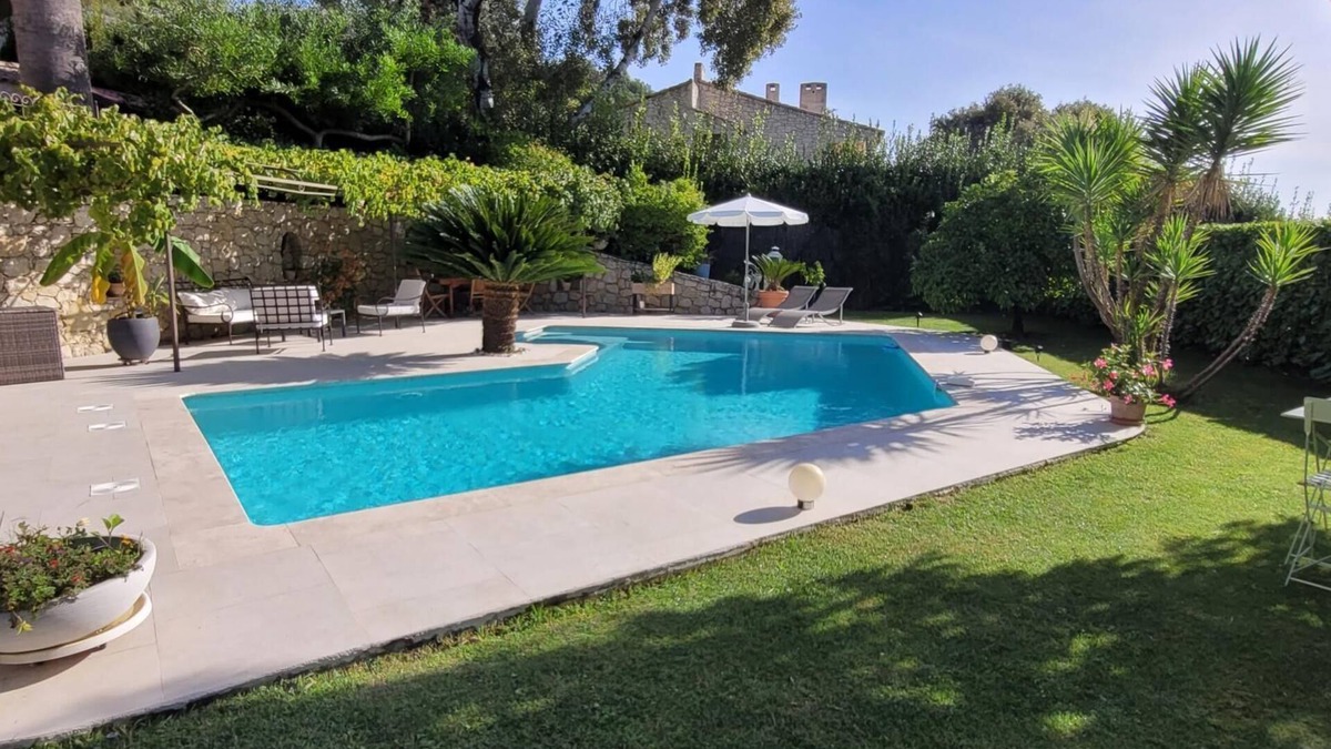 Saint-Jeannet House | Macalinewa - SAINT JEANNET