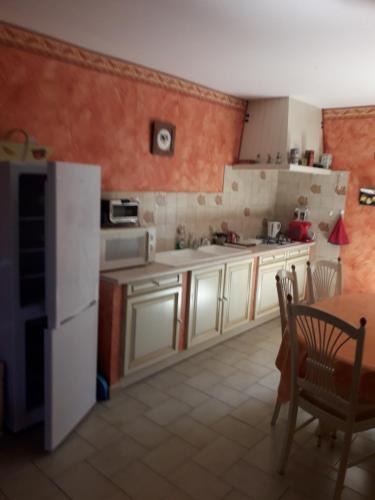 Bagnols-sur-Ceze Apartment | macaron