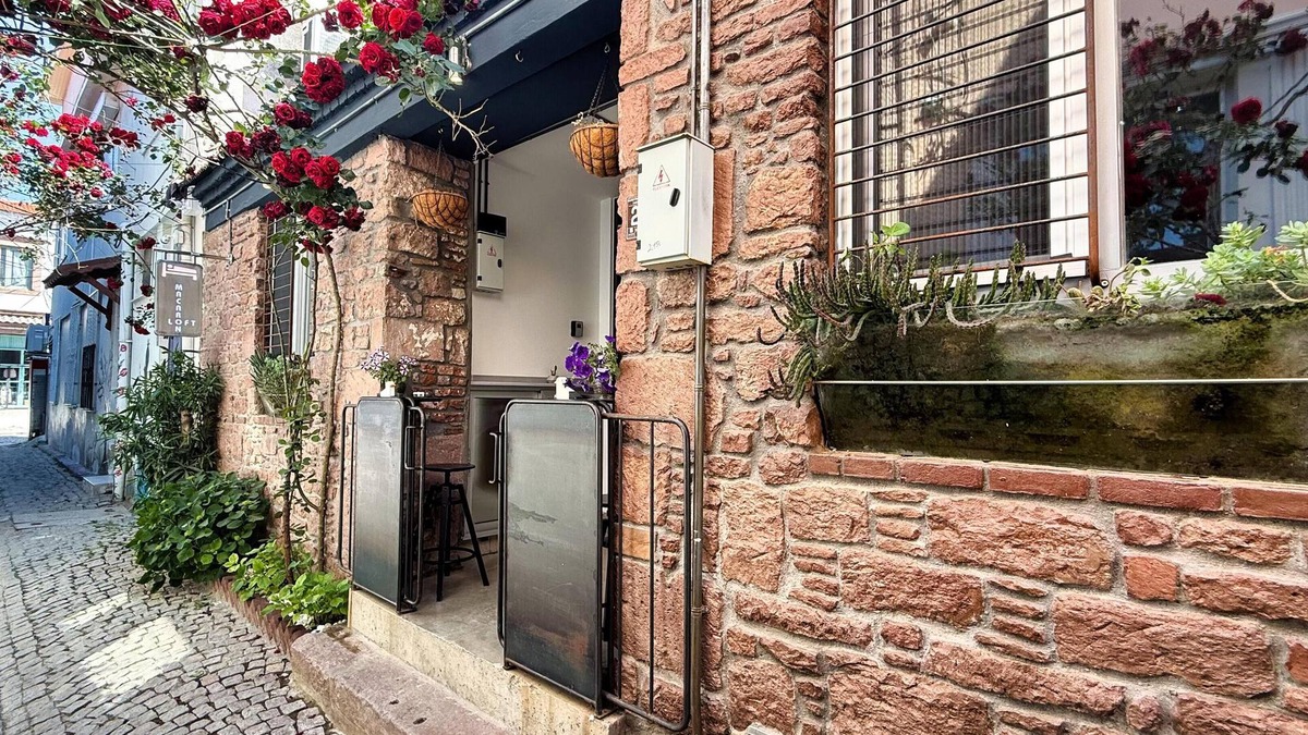 Ayvalik City Center Apartment | Macaron Loft