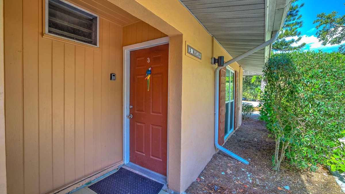 Sanibel Cottage | Macaw cottage, newly remodeled, walking distance to beach, shops, restaurants!