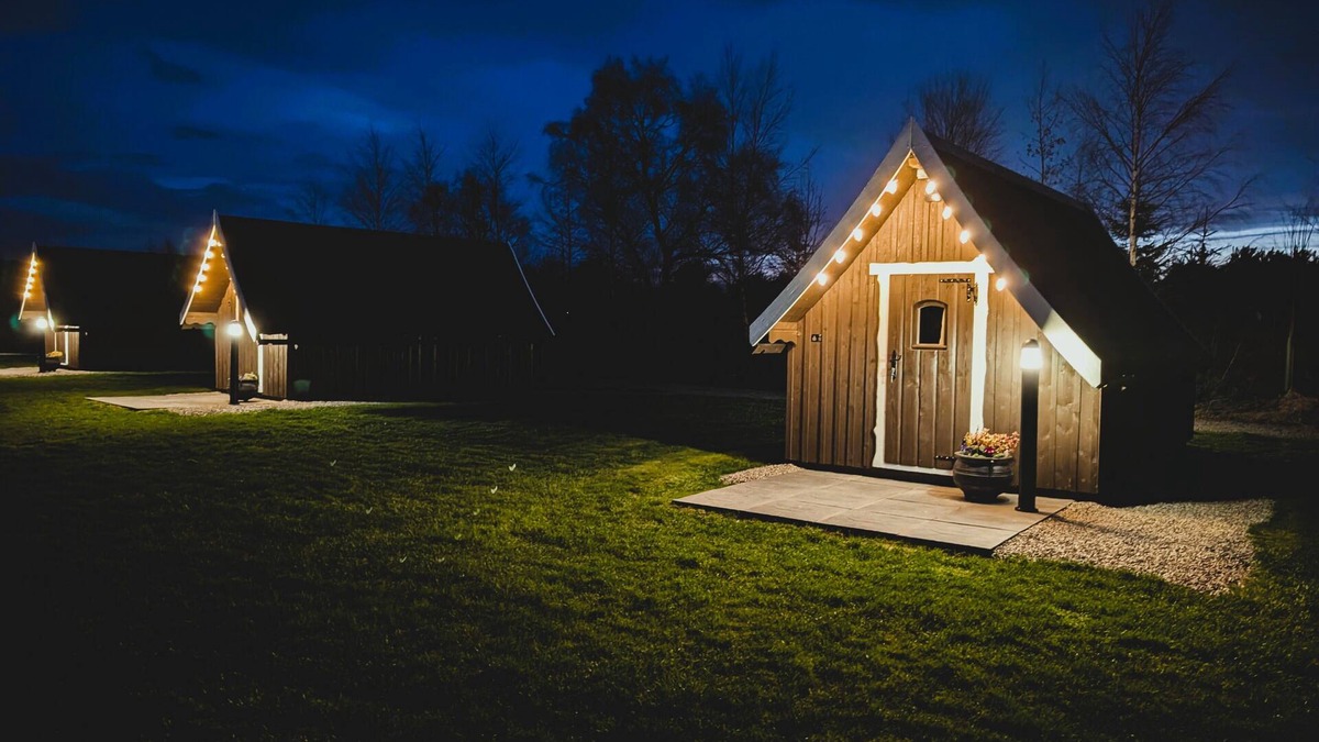 Nairn Cabin | Macbeth's Hillock