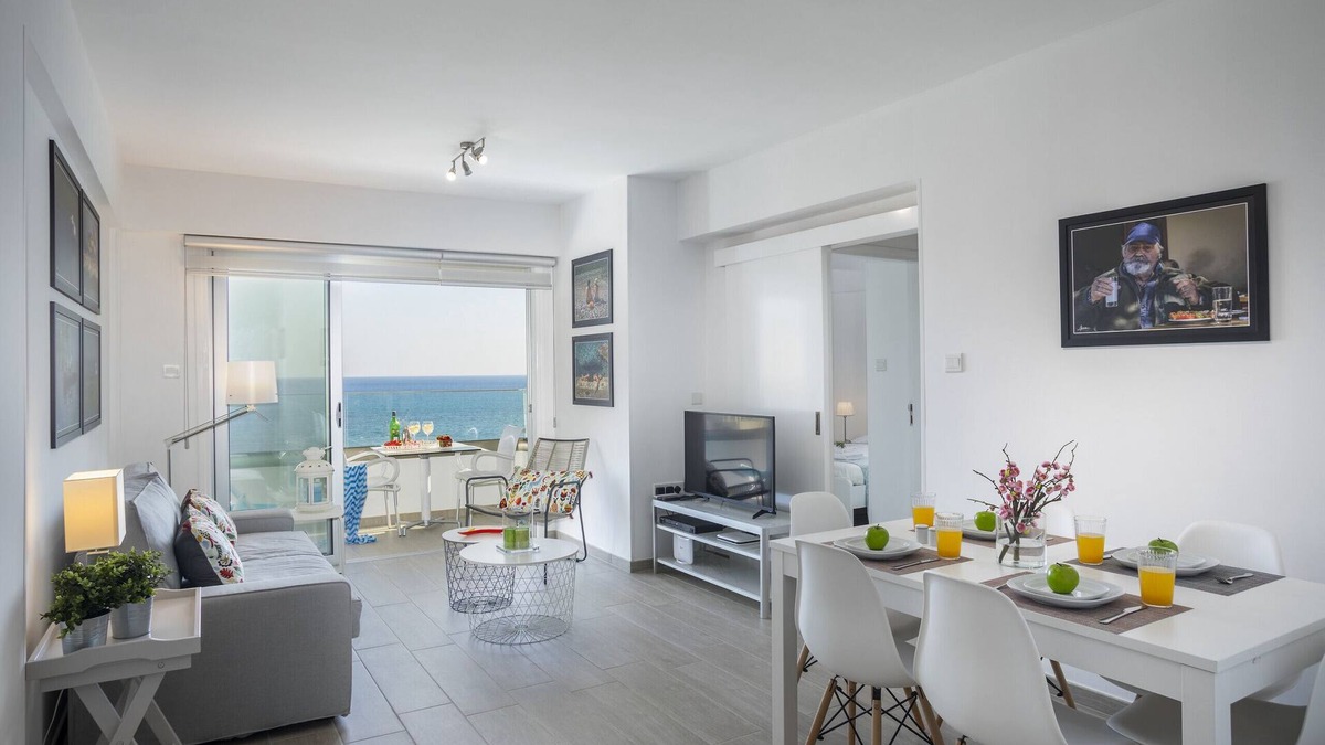 Larnaca Apartment | Mackenzie Zoe Seafront Suite