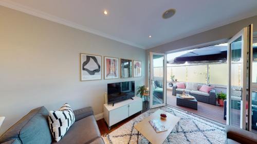 Balham Apartment | Madison Hill - White Hill House 4 - 2 bedroom flat