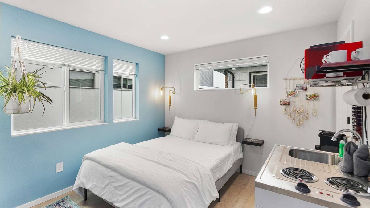 Whittier Heights House | Mae's sweet suite - Micro Studio - 91Walkscore