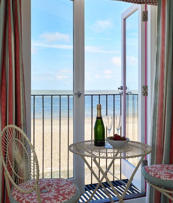 Aldeburgh House | Magenta - A stunning Seafront house with lovely and uninterrupted Beach Views - Aldeburgh Coastal Cottages