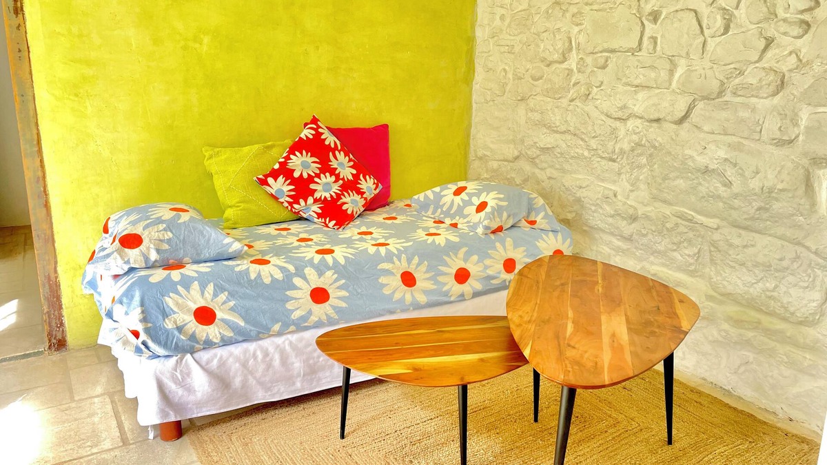 Rustrel House | Magenta - Gîte in a 5000 M2 estate at the foot of the Colorado mountains