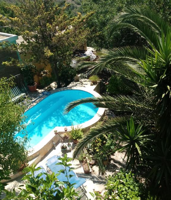 Mesa Chorio House | Magic Garden Holiday Home
