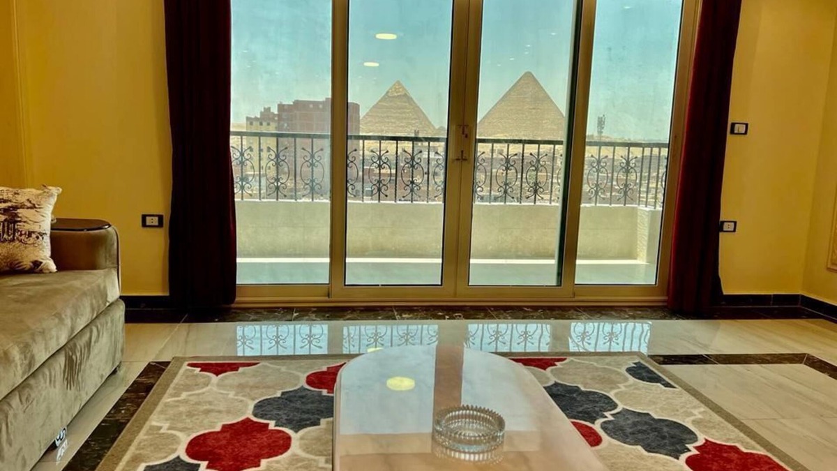 Al Haram Apartment | Magic Pyramids view
