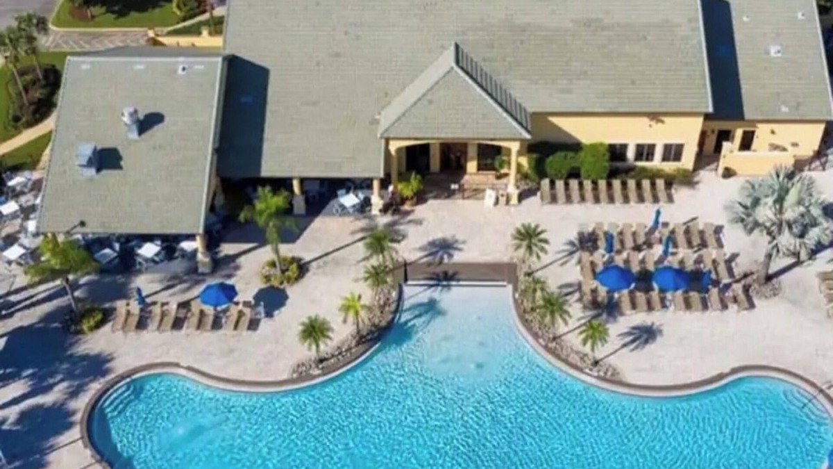 Lindfields Villa | MAGICAL DREAM HOUSE. PARADISE PALMS RESORT DISNEY.