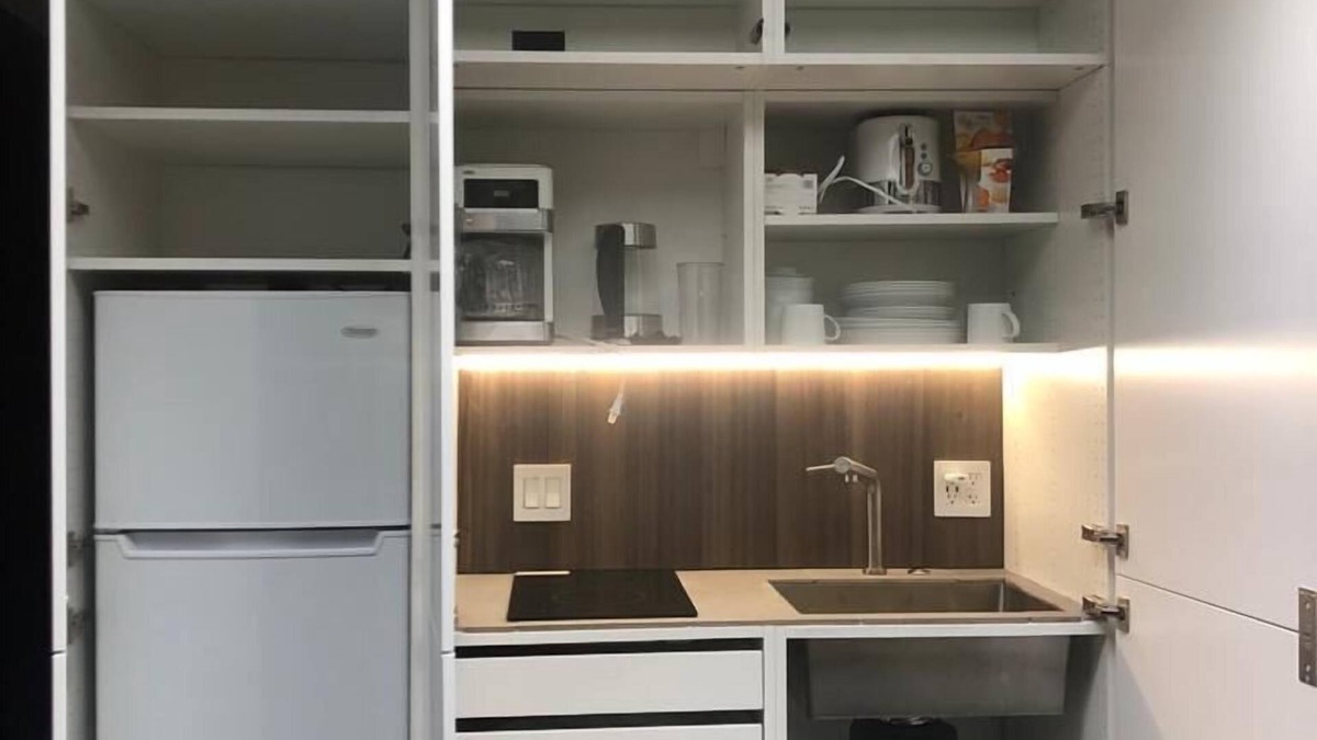 Sawtelle Japantown Apartment | magical garden studio amongst a bamboo forrest