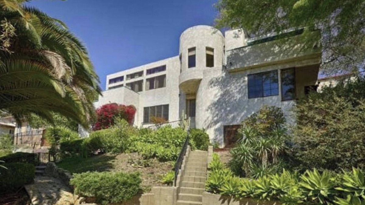 Los Angeles House | Magical Hillside Home, Spa, Central & Private