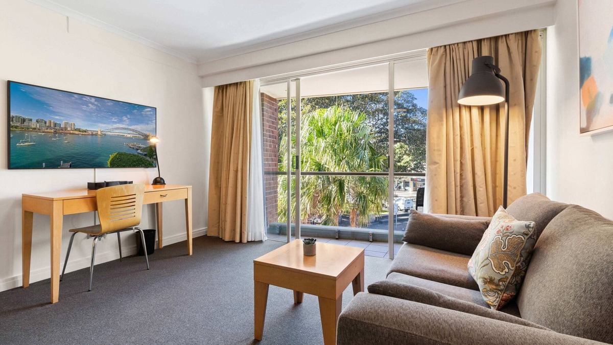 Manly Apartment | Magical Manly Summary