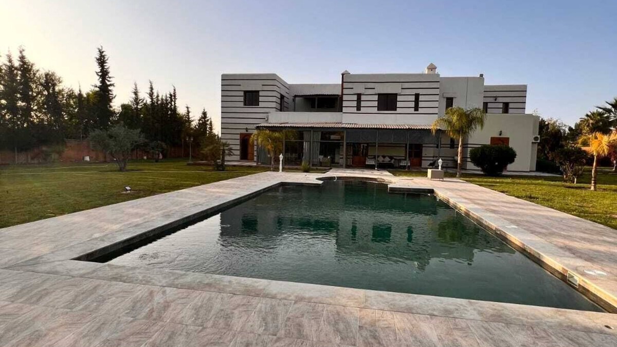 Annakhil Villa | Magical Marrakech 6 suites Villa