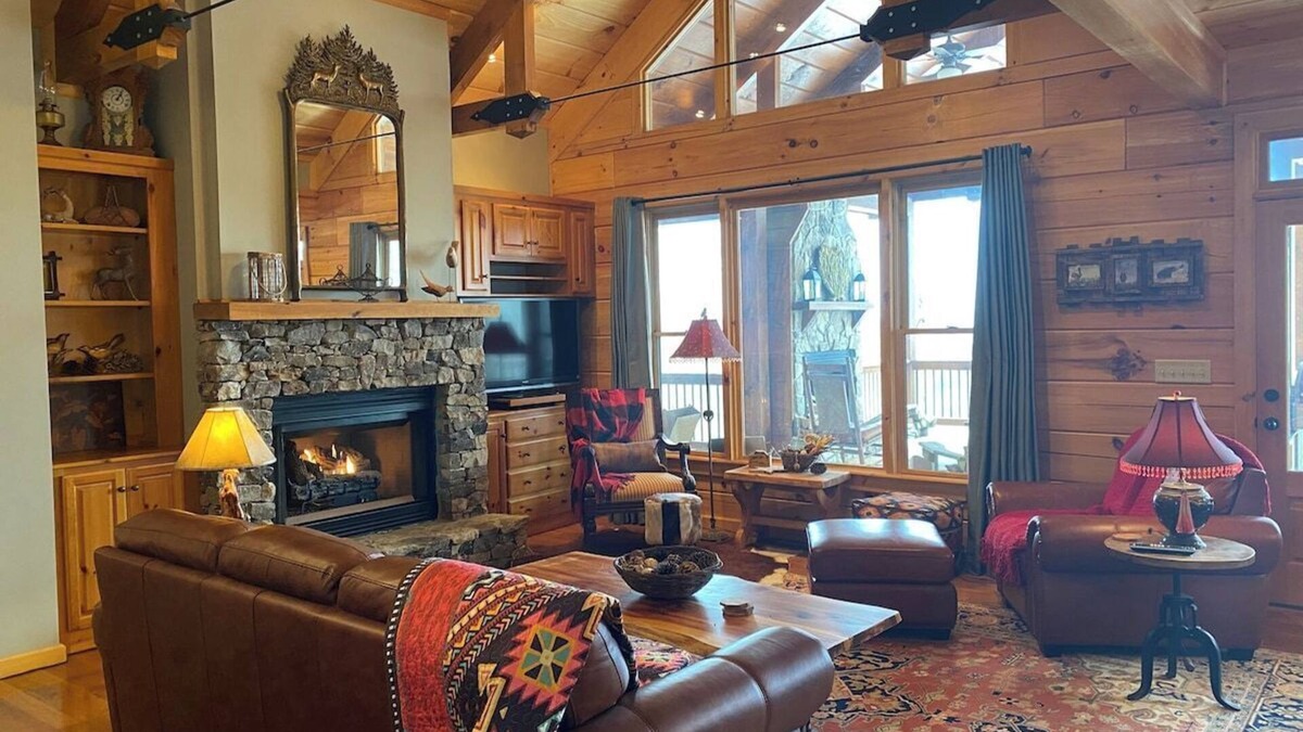 Blue Ridge Cabin | Magical Mountain View - A tree house feel