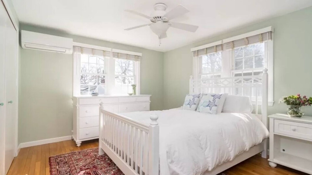 Bourne House | "Magical": Steps to the beach in laid-back beach community