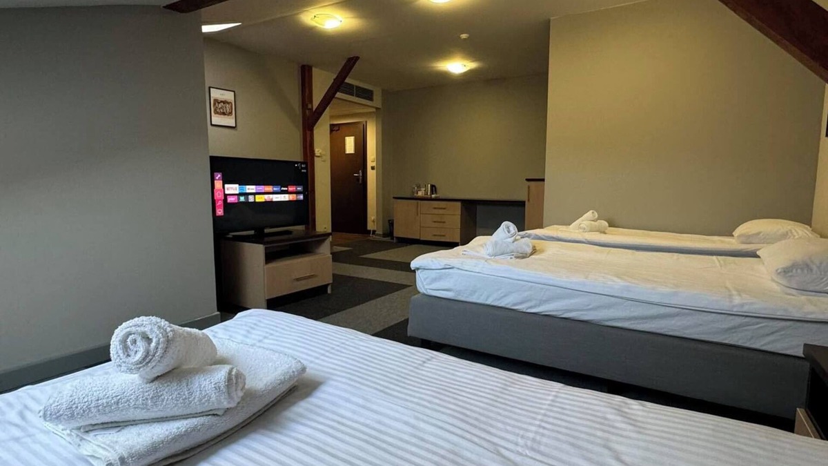 Zambrow Hotel | Magiczna Farma Mąka i Magia