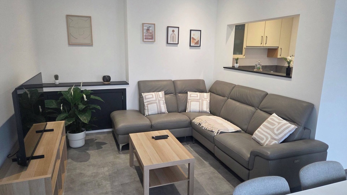 Givet Apartment | Magnificent 2-bedroom apartment