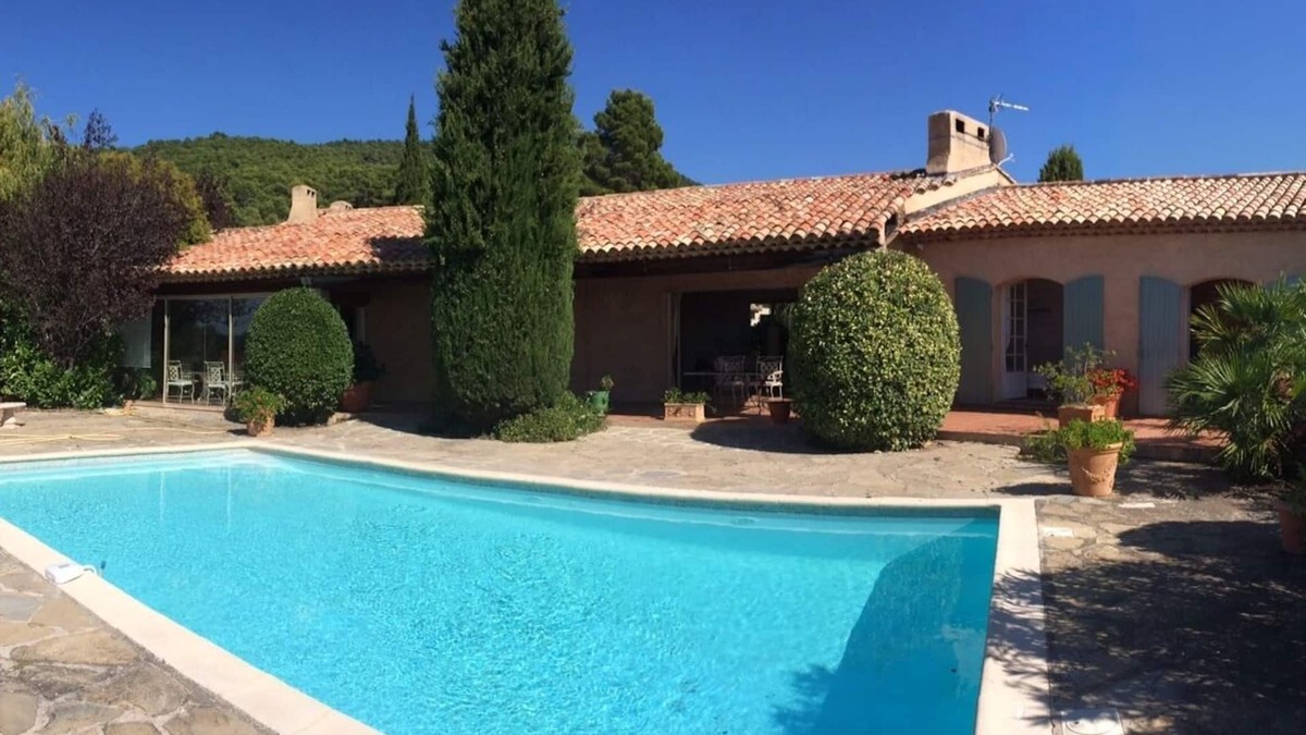 Aups House | Magnificent 300sqm villa in a unique location - pool heating, central heating, fireplaces