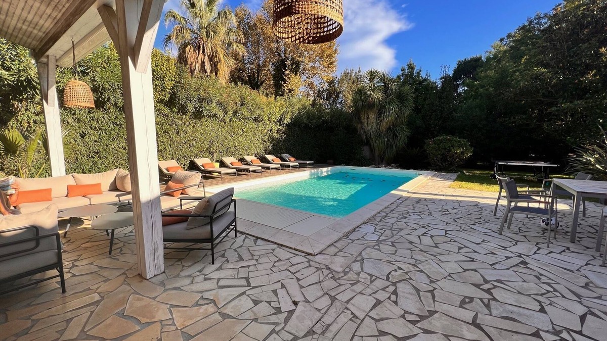 Saint-Cyprien Villa | Magnificent 4-bedroom villa with swimming pool close to the beach