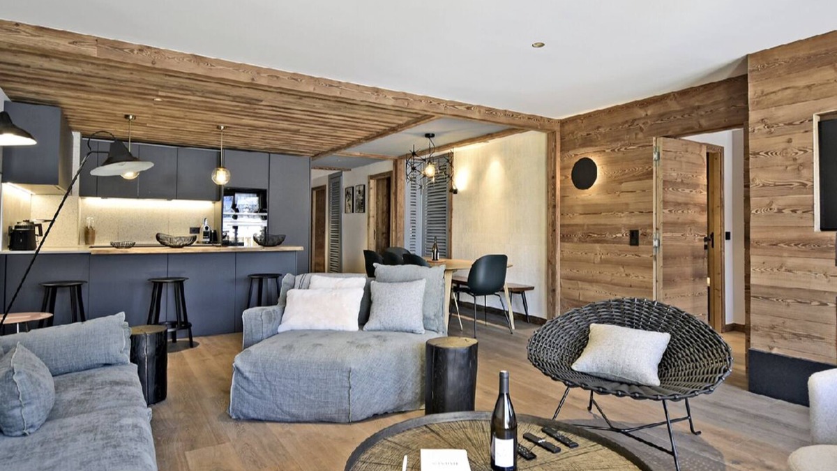 Meribel Centre Apartment | Magnificent 8-person Meribel Centre apartment with Nordic bath on terrace