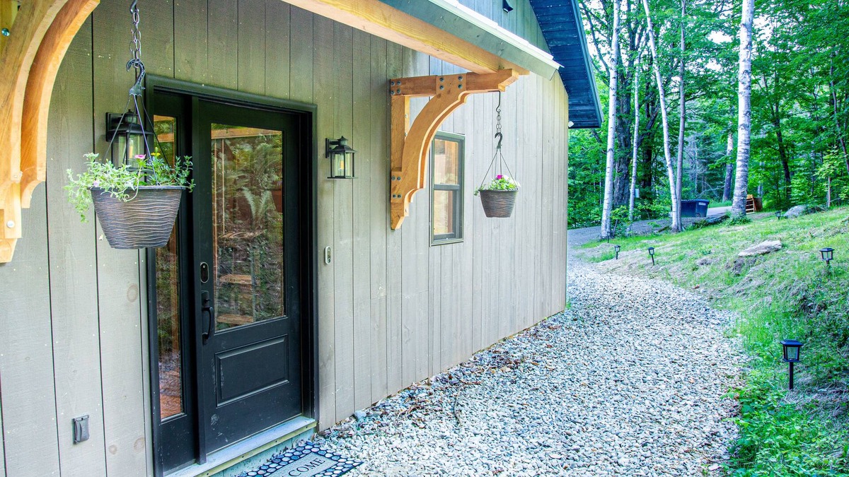 Warren Ski Chalet | Magnificent any time of year