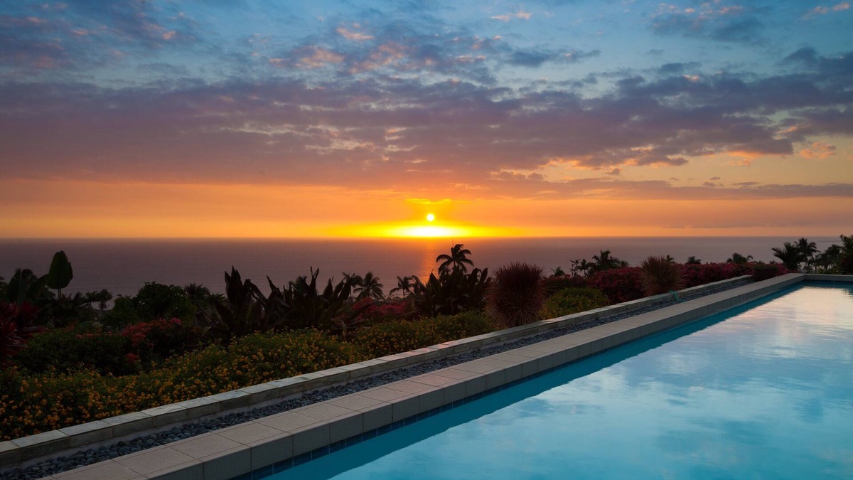 Kahaluu-Keauhou House | 🏖️Magnificent Estate | Extraordinary Views | Lanai + Pool & Hot Tub