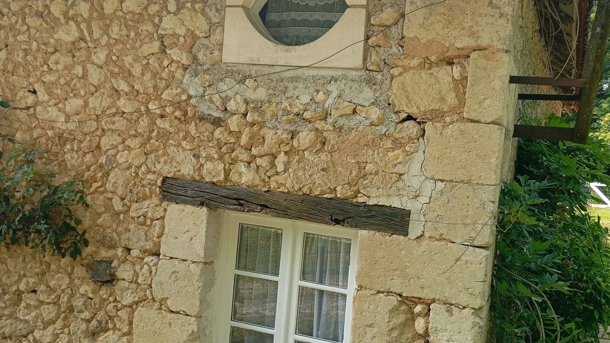 Saint-Aquilin House | Magnificent gîte for rent in a quiet location