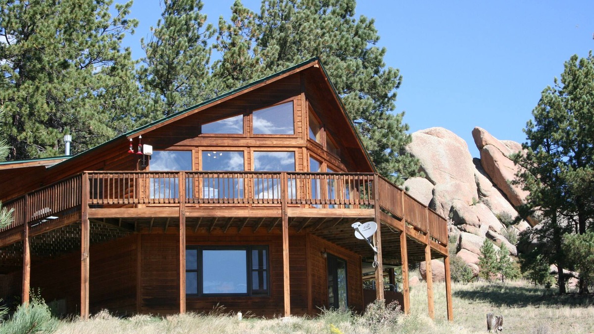 Florissant Cabin | Magnificent Mountain Home with Beautiful Pikes Peak Views