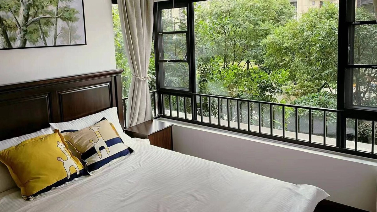 Liangqing District Condo | Magnificent NEW 4 bedroom condo in beautiful, safe gated community