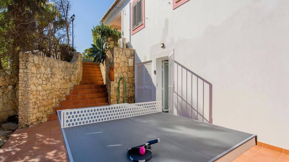 Vale de Centianes Villa | Magnificent Portugal Villa | 7 Bedrooms | Villa Mouraria 16 | Billiards Table.