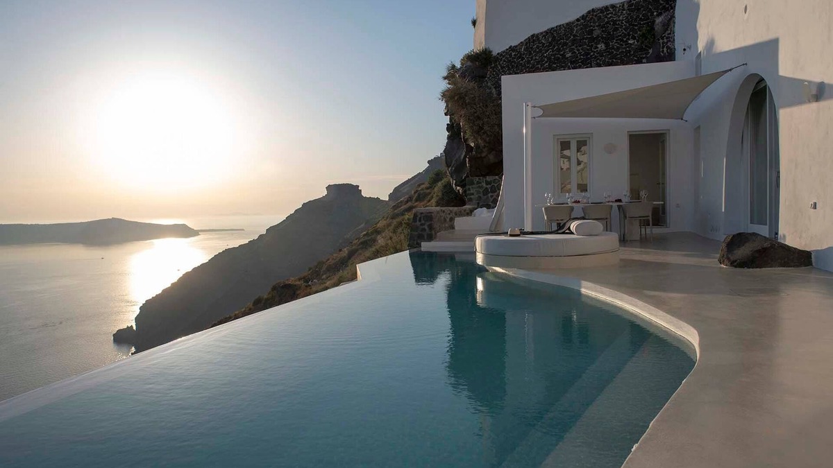 Firostefani Villa | Magnificent Santorini Villa | Villa Bellissima | Traditional Cycladic Cave.