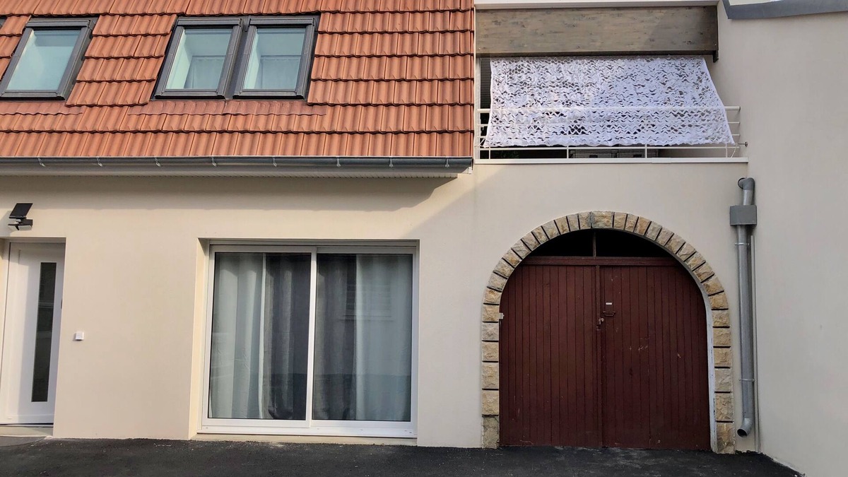 Saint-Priest Apartment | Magnificent T2 duplex & covered terrace