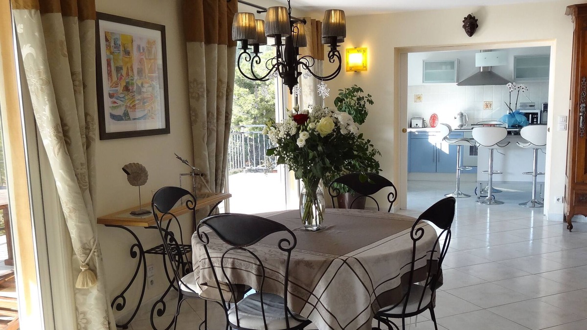 Ensues-la-Redonne Villa | Magnificent villa top 200 m2 calanques by the sea