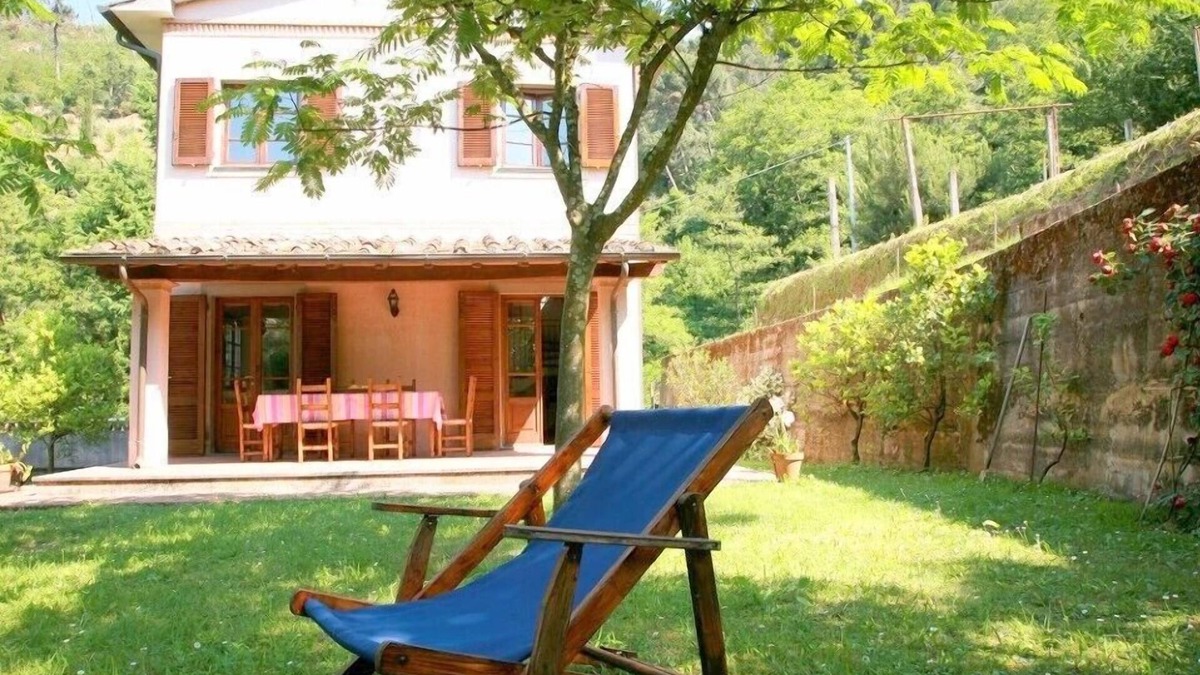 Strettoia Villa | Magnificent villa overlooking the coast. Garden and terrace.
