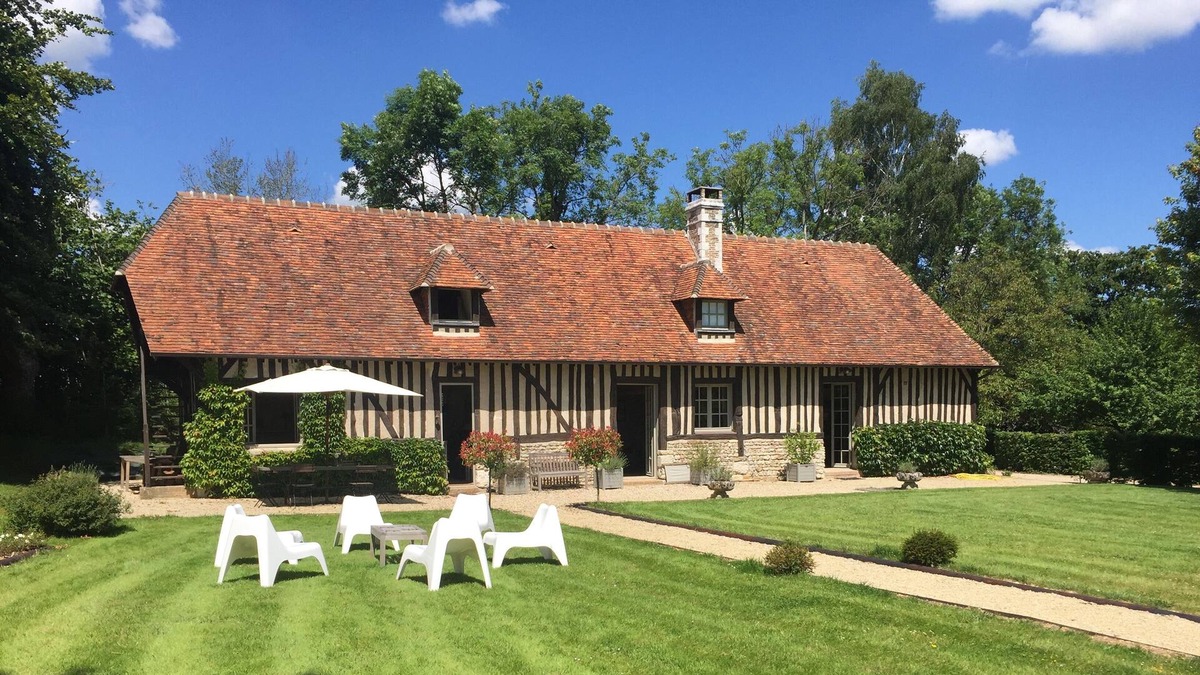 Glos House | Magnifique Longère du Xviiième, Charme et Calme Absolu, au Milieu des Champs