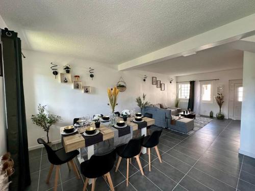 Les Bartins-Jeanne d'Arc-Beausejour Apartment | Magnifique maison centre-ville