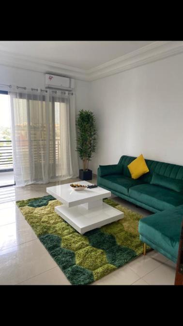 Point E Apartment | Magnifique studio tres calme pointt E