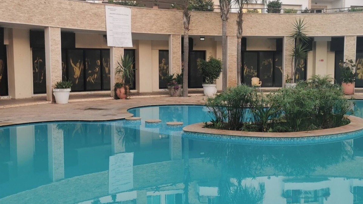 Harhoura Apartment | Magnifique T4 Avec Piscine à Harhoura , 5min à Pied de la Plage et de la Forêt !